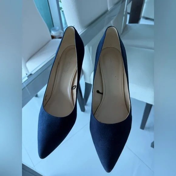 Marc Fisher suede pumps - Picture 1 of 6